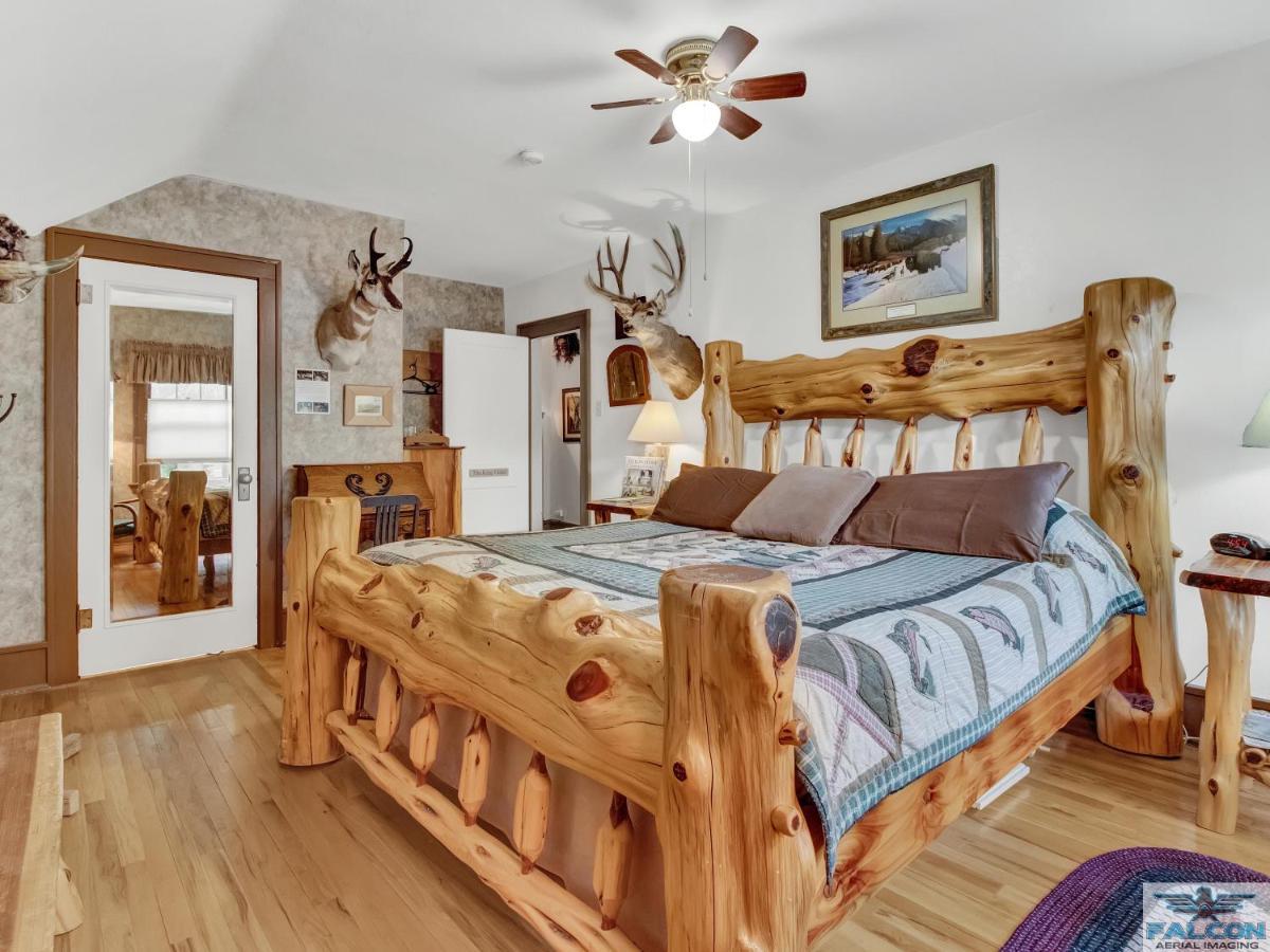 Robins Nest Bed&Breakfast Cody Exterior foto