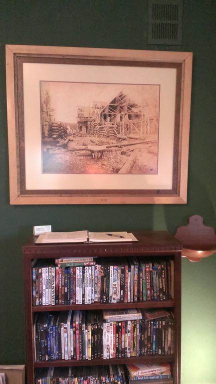 Robins Nest Bed&Breakfast Cody Exterior foto