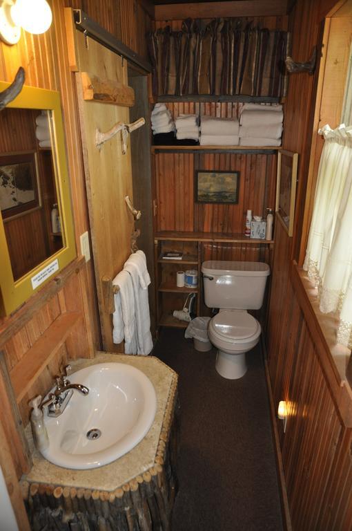 Robins Nest Bed&Breakfast Cody Exterior foto